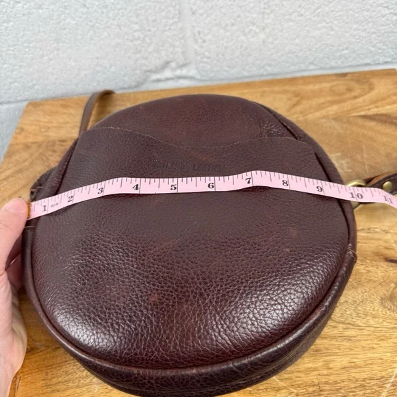 Portland Leather Goods Circle Crossbody Bag – Pebbled Leather Brown - Picture 15 of 16